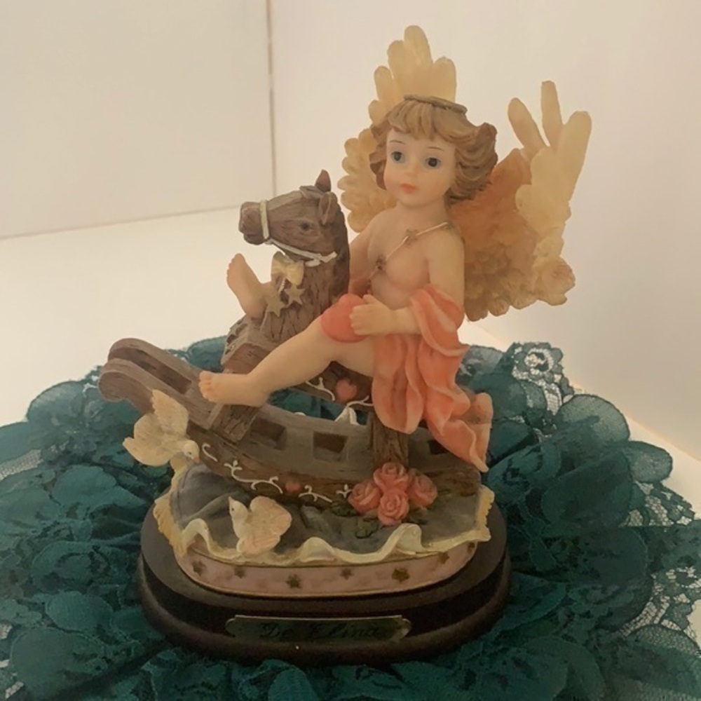 De Elina, Decorative Collectable